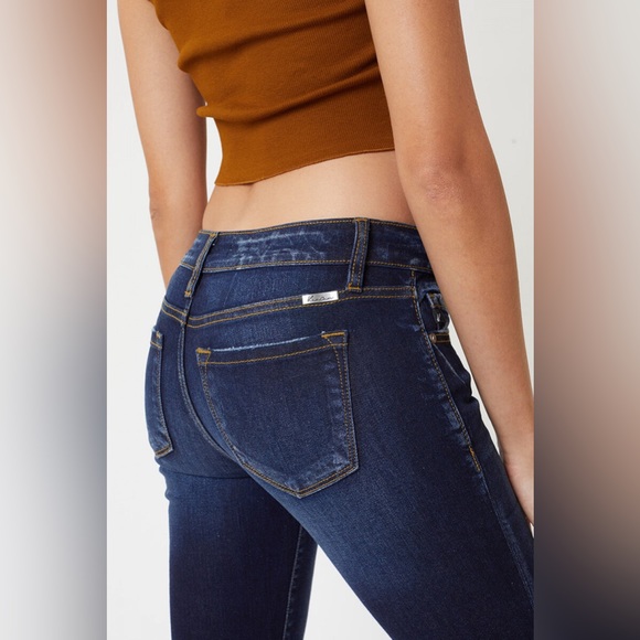 NWT KanCan Mid-Rise Distressed Skinny Jeans - Picture 10 of 16